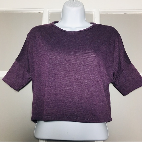 PINC PREMIUM CROP TOP - Picture 4 of 7